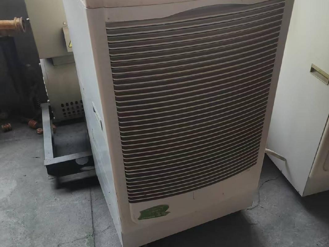 纯净水直饮机、输包机等18台报废设备资产(三次挂牌)