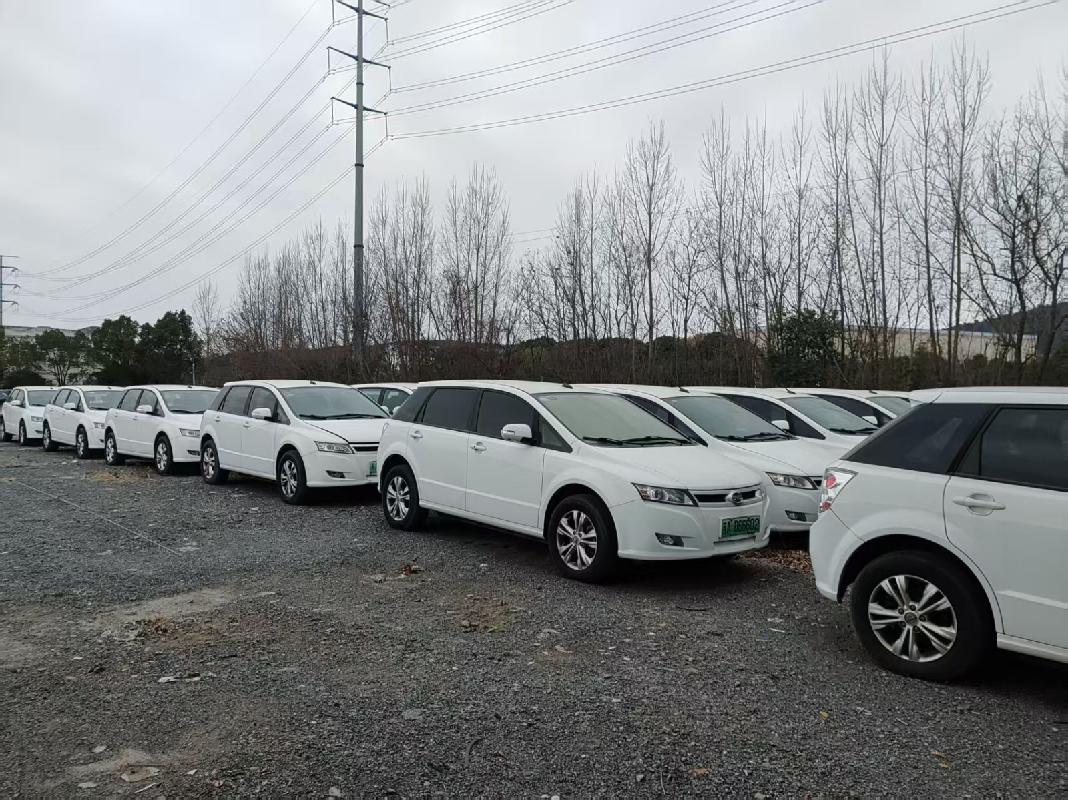 100辆比亚迪(BYD7006BEVG)纯电动车捆绑公开转让（再次挂牌）(国资监测编号GR2025JS1008007-3)