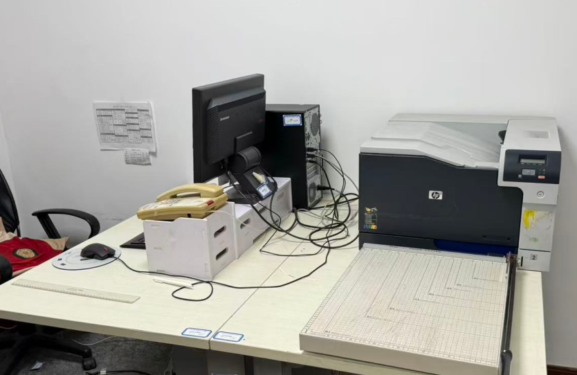 一批电脑、投影仪、复印机等转让（内蒙古禹顺酒店管理有限公司呼和浩特假日酒店）(国资监测编号GR2025NM1007951)
