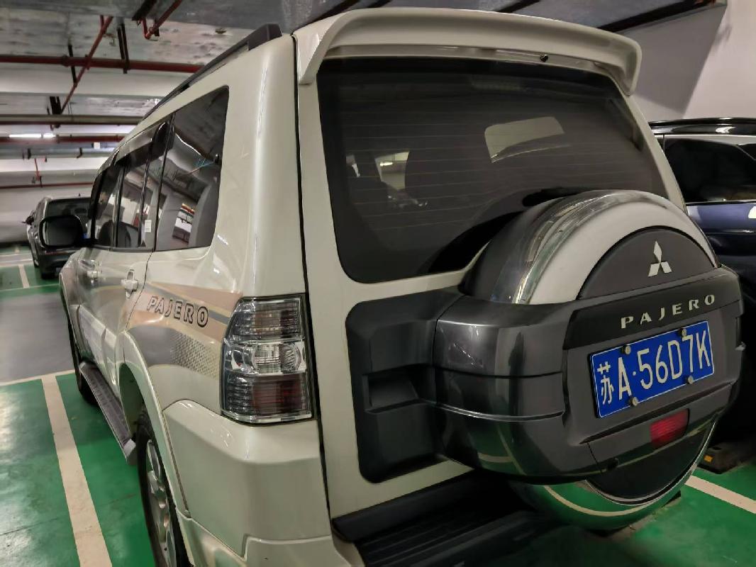 一辆帕杰罗牌汽车（苏A56D7K）公开转让(国资监测编号GR2025JS1008175)