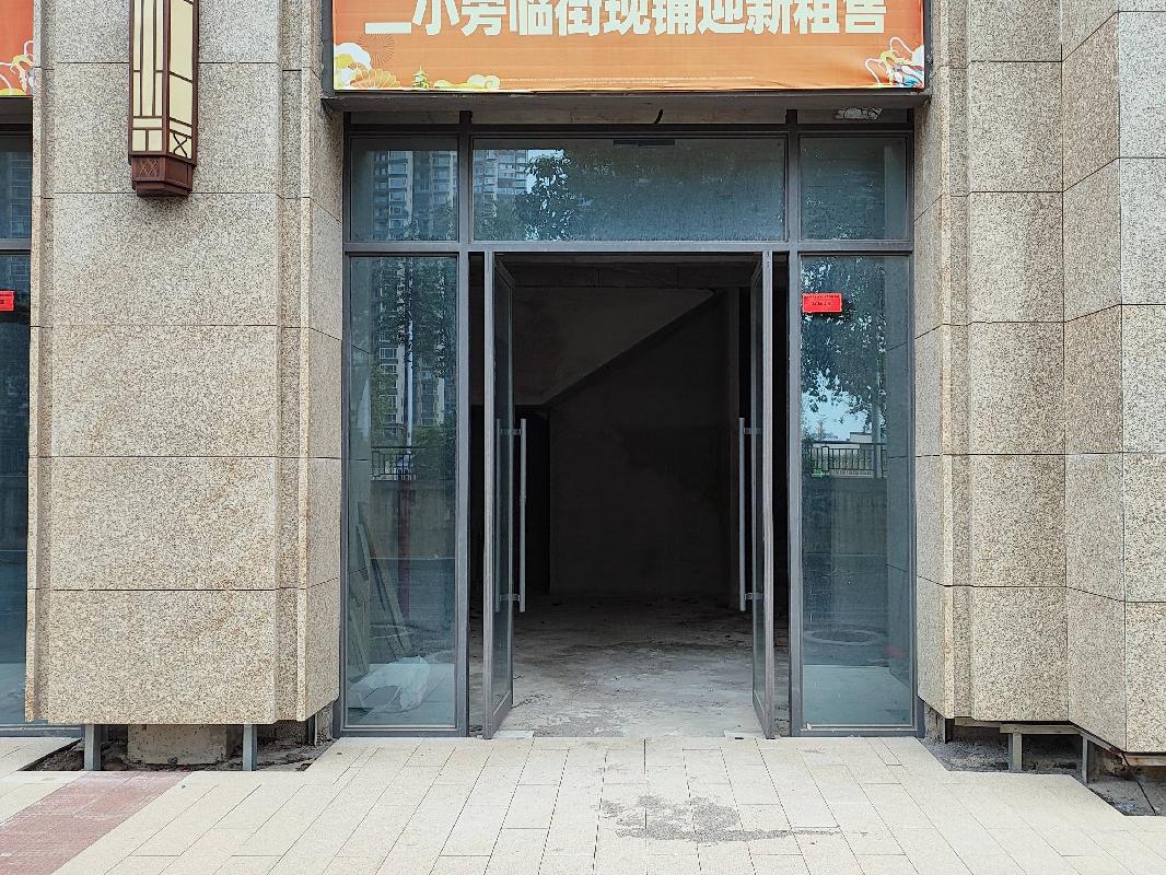 [柳州市]柳州市鹿寨县鹿寨镇元宝路11号蓝城祥鹿城12栋3室商铺招租项目