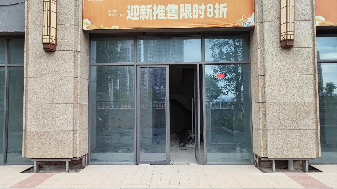 [柳州市]柳州市鹿寨县鹿寨镇元宝路11号蓝城祥鹿城12栋4室商铺招租项目