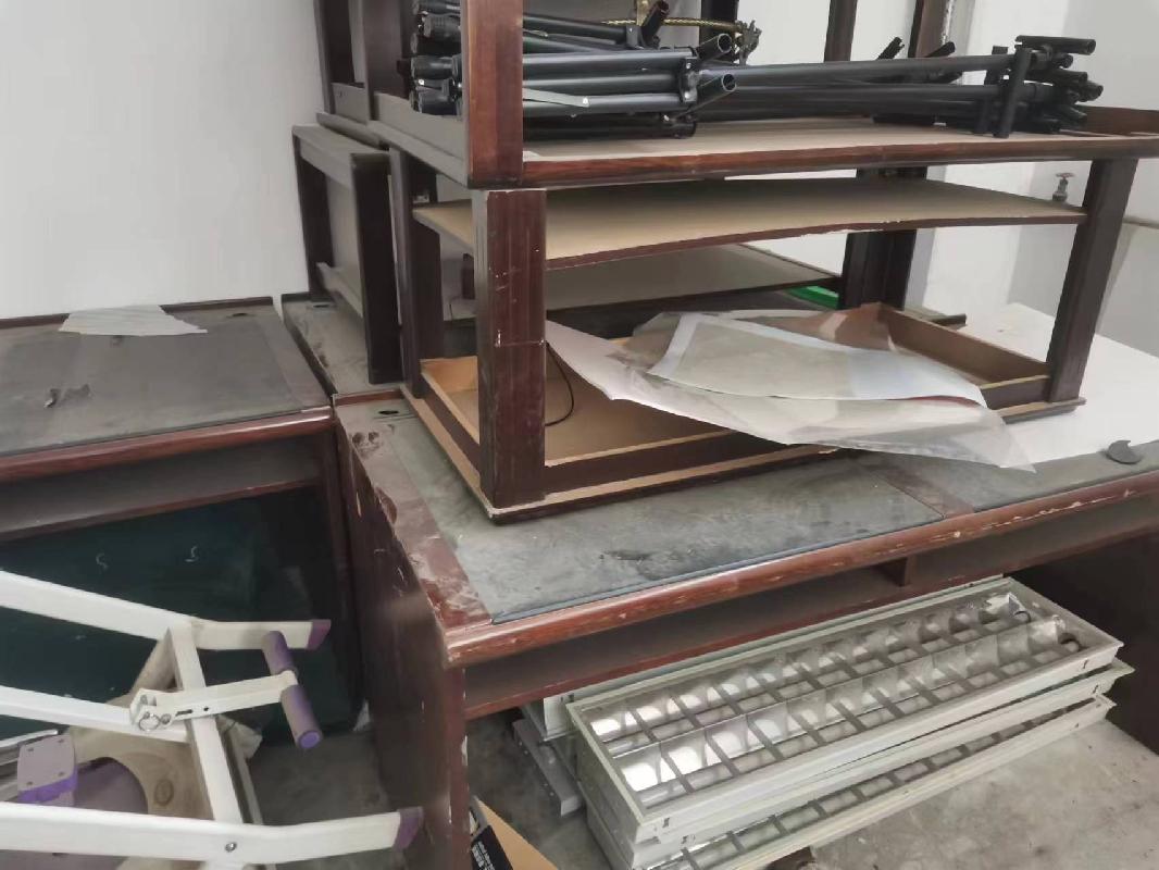 一批电脑、扫描仪、办公桌椅等废旧物资公开转让（中国人民政治协商会议乌兰察布市委员会办公室）(国资监测编号GR2025NM1008165)