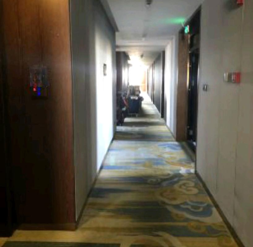 呼伦贝尔市新城区河东区奋斗办成吉思汗大道西侧水岸雅居二期B区酒店招租（年租金底价323.02万元，租期10年）(国资监测编号GR2025NM1008112-2)