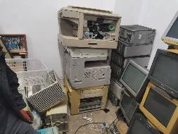 一批电脑、扫描仪、办公桌椅等废旧物资公开转让（中国人民政治协商会议乌兰察布市委员会办公室）(国资监测编号GR2025NM1008165)