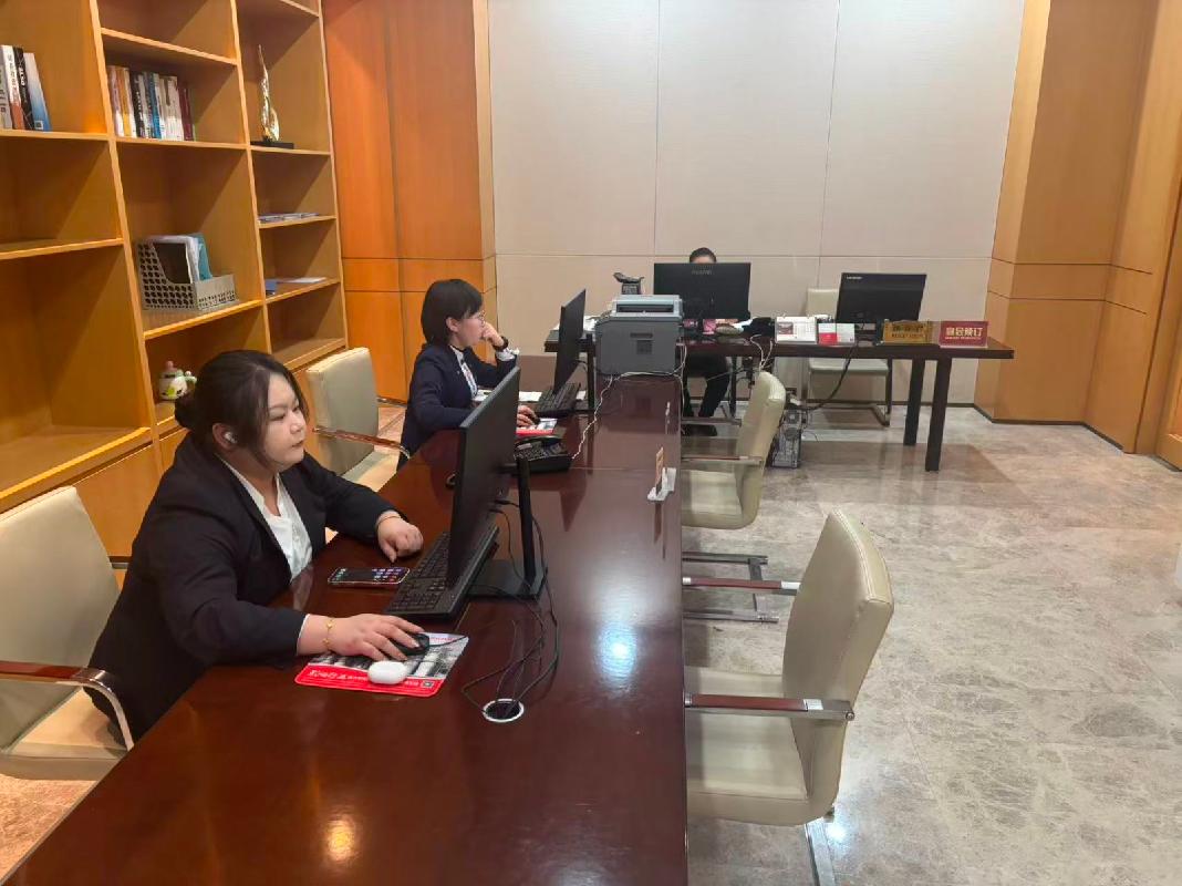 内蒙古包头市青山区迎宾道1号（包头青山宾馆有限公司）迎宾楼1楼商务中心招租（150000元/年，1年，包头青山宾馆有限公司）(国资监测编号GR2025NM1008157)