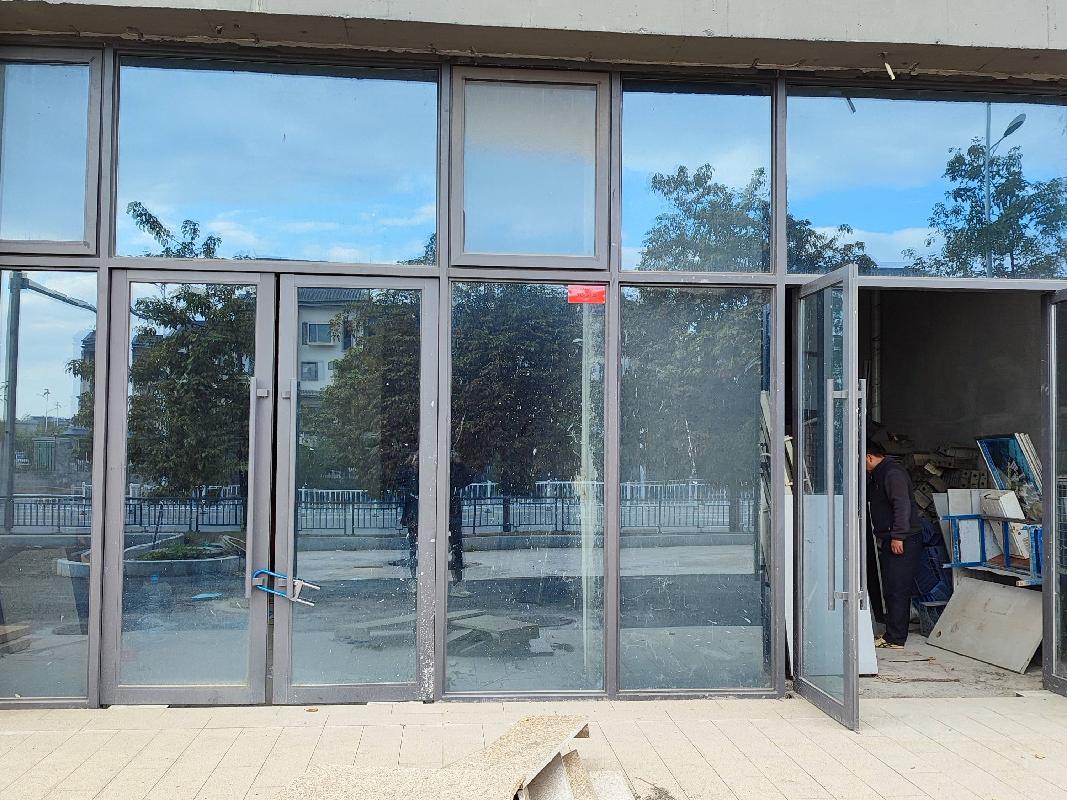 柳州市鹿寨县鹿寨镇元宝路11号蓝城祥鹿城3栋14室商铺招租项目