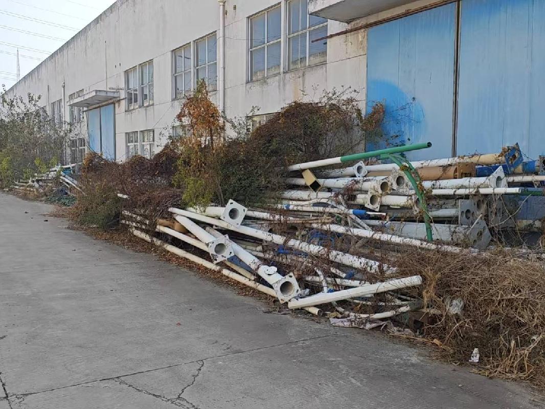 兴化市经济发展有限公司的一批废旧路灯杆公开转让