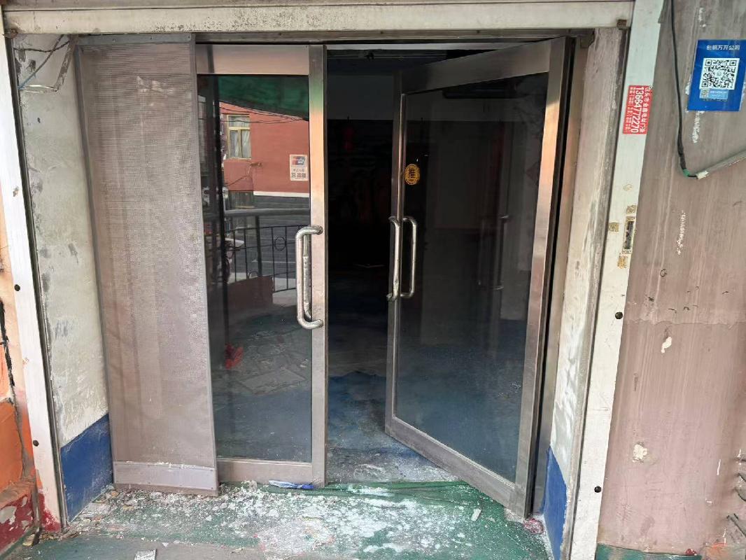 包头市昆区友谊19街坊1区原惠客超市1号店1号铺房产招租（年租金底价：90700元，租期：1年）（包钢集团万开实业有限公司）(国资监测编号GR2025NM1008184)