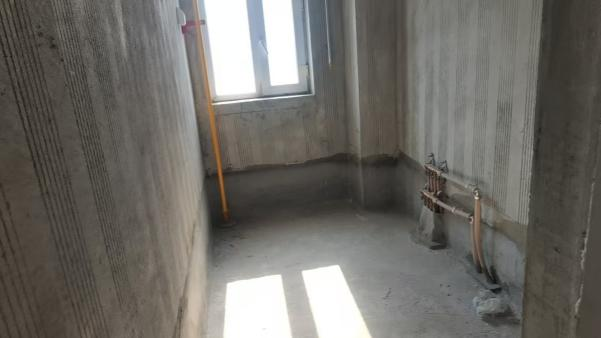 新疆城建（集团）股份有限公司转让位于乌鲁木齐市沙依巴克区青峰路619号惠民小区五期3号楼46套房产