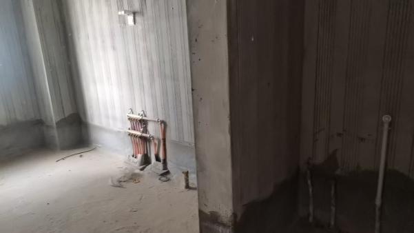 新疆城建（集团）股份有限公司转让位于乌鲁木齐市沙依巴克区青峰路619号惠民小区五期3号楼46套房产