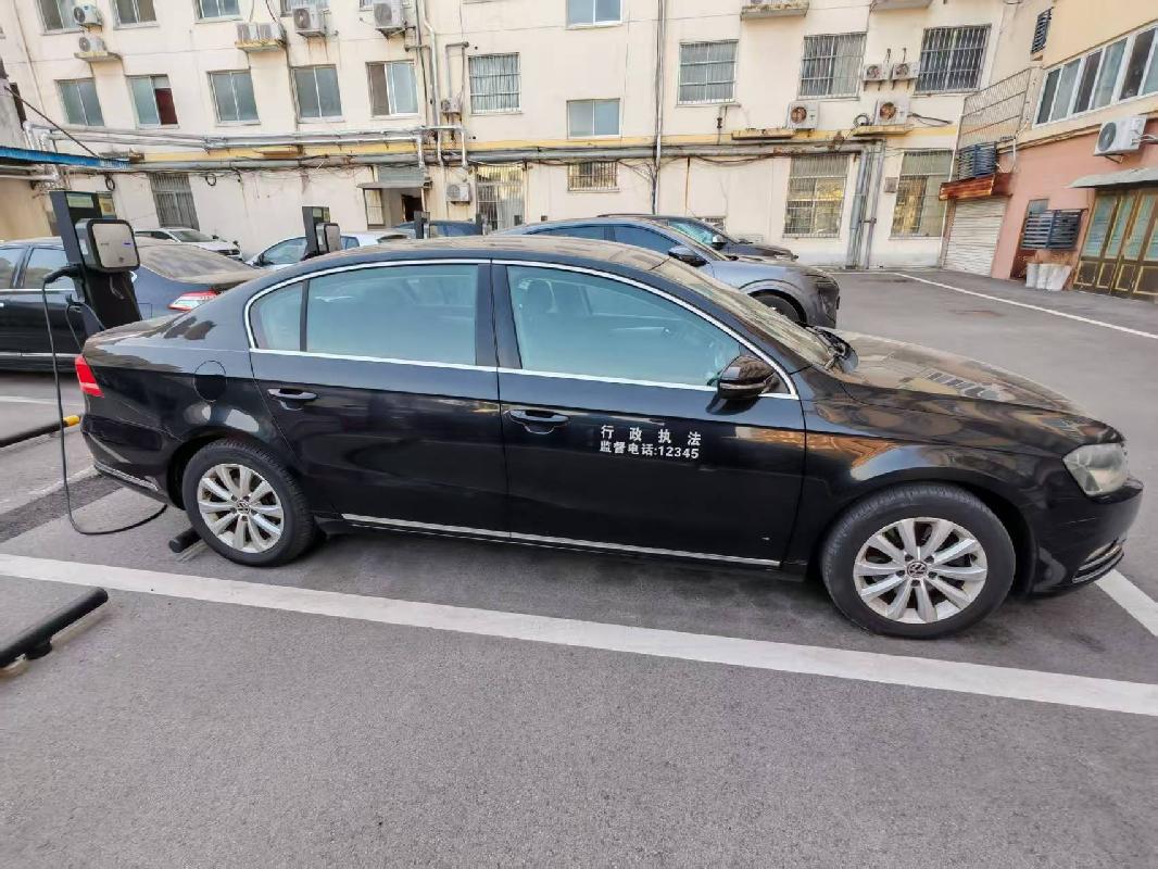 一辆大众牌小型轿车（苏GK860D）(国资监测编号GR2025JS1008239)
