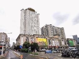 关于兴湘资产经营（湖北）有限责任公司武汉大宗经营性资产招商公告(国资监测编号GR2025HN1003834)