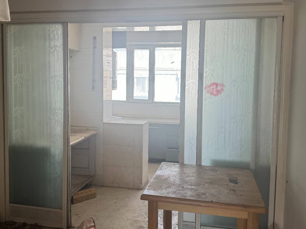 新疆光明物业服务有限公司转让位于乌鲁木齐市沙依巴克区西虹西路553号2号楼3单元602室