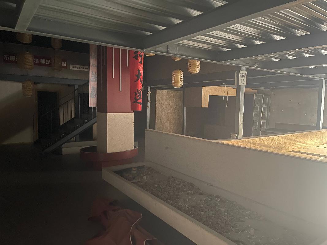 内蒙古乌海市海勃湾区神华大街北四街坊兴泰滨河领域小区20号商业楼105、205室整体出租（内蒙古狮城国有资本投资运营集团有限公司）(国资监测编号GR2026NM1000986-2)