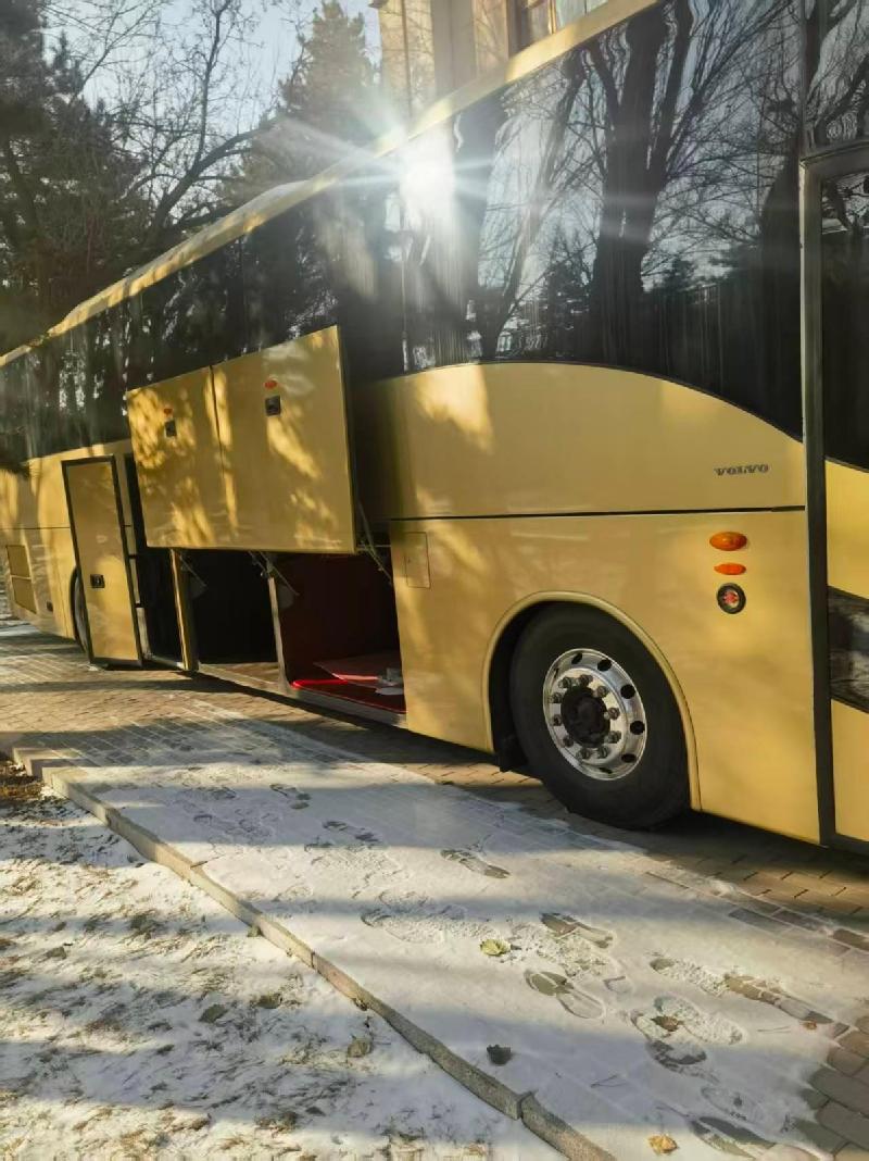 两辆大型普通客车（西沃牌XW6123B、柯斯达牌SCT6703TRB53LI）转让（包头青山宾馆有限公司）(国资监测编号GR2025NM1008278-3)