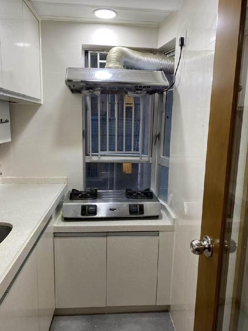 香港北角建华街18-26号宇宙阁7A2室、宇宙阁9A1分别转让