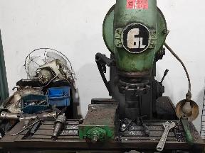 立式升降台铣床（061-047）转让公告