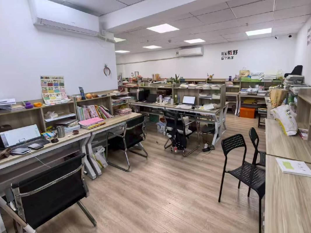江苏省五台山体育中心综合馆（羽毛球）三楼北侧52㎡房屋公开招租(国资监测编号GR2025JS1008442)