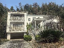 宁乡市历经铺南太湖村6宗其它商服用地（共计土地使用权面积89382.8m²）及地上13栋混合结构建筑物（共计建筑面积10801.73m²）(国资监测编号GR2025HN1003866)
