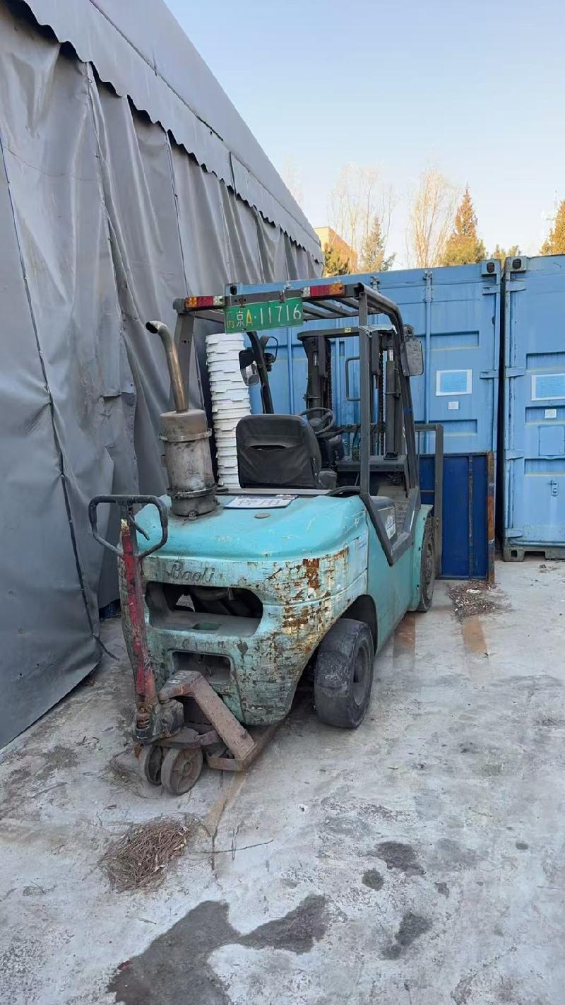恒温水泵控制柜、玻璃钢水箱、托盘搬运车、柴油叉车、水冷机组等8项资产转让（北京三吉利新材料有限公司）(国资监测编号GR2026NM1000114)