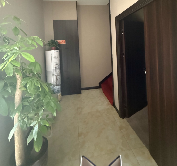 呼和浩特市赛罕区腾飞路锦绣福源A区、C区部分商铺分别招租