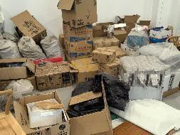 白酒、废旧餐具、废旧电脑、废旧家具等资产分别转让