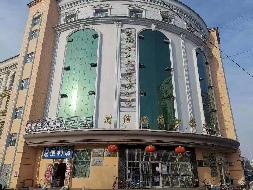 伊犁州财信融通融资担保有限公司位于伊宁市新滨河路怡安家园1号综合楼财信大厦负一层（建筑面积约600㎡）对外招租，租期五年