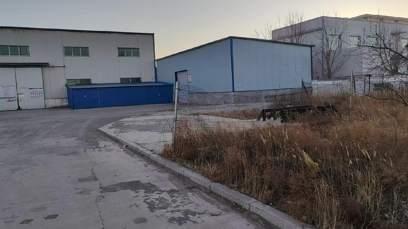 内蒙古自治区通辽市科左中旗保康镇科尔沁大街南207公路东侧水泥制品厂场地使用权，地上构筑物及其设备整体出租（年租金1271900元，租期3年）(国资监测编号GR2026NM1000246)