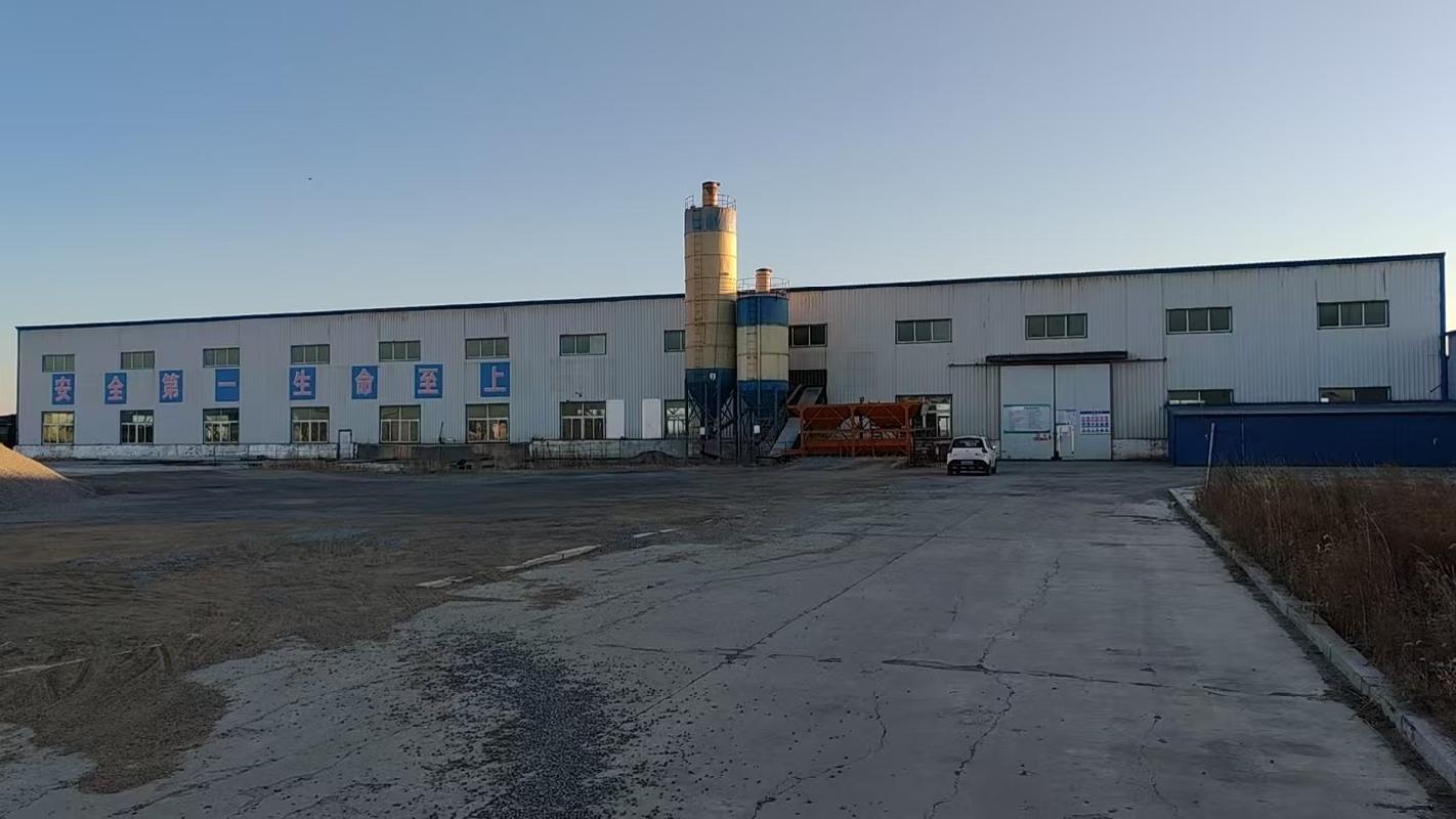 内蒙古自治区通辽市科左中旗保康镇科尔沁大街南207公路东侧水泥制品厂场地使用权，地上构筑物及其设备整体出租（年租金1271900元，租期3年）(国资监测编号GR2026NM1000246)