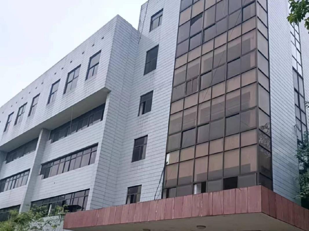邵阳市双清区城东百合岭165574.51m2土地使用权及地面12栋房产整体转让(二次挂牌)(国资监测编号GR2026HN1000059-2)