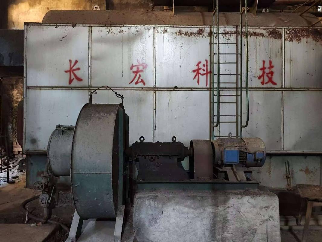 一套废旧生物质锅炉
