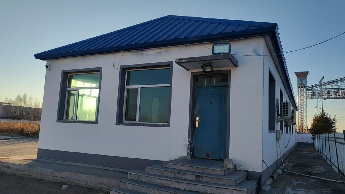 内蒙古自治区通辽市科左中旗保康镇科尔沁大街南207公路东侧水泥制品厂场地使用权，地上构筑物及其设备整体出租（年租金1271900元，租期3年）(国资监测编号GR2026NM1000246)