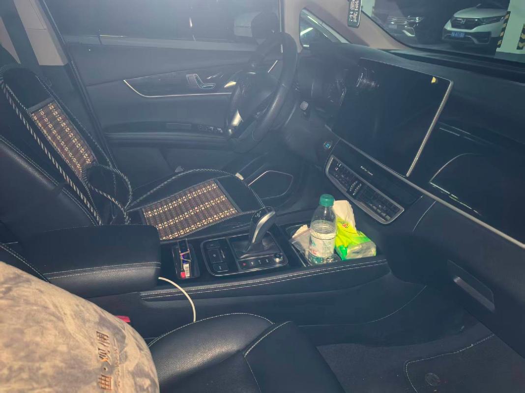伊犁财创供应链管理有限公司所属比亚迪牌BYD6470MT6A新A984CC小型普通客车对外转让