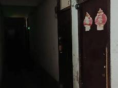 常州市钟楼区邹区镇黄金灯饰厂7号楼第4层厂房济部分宿舍招租公告