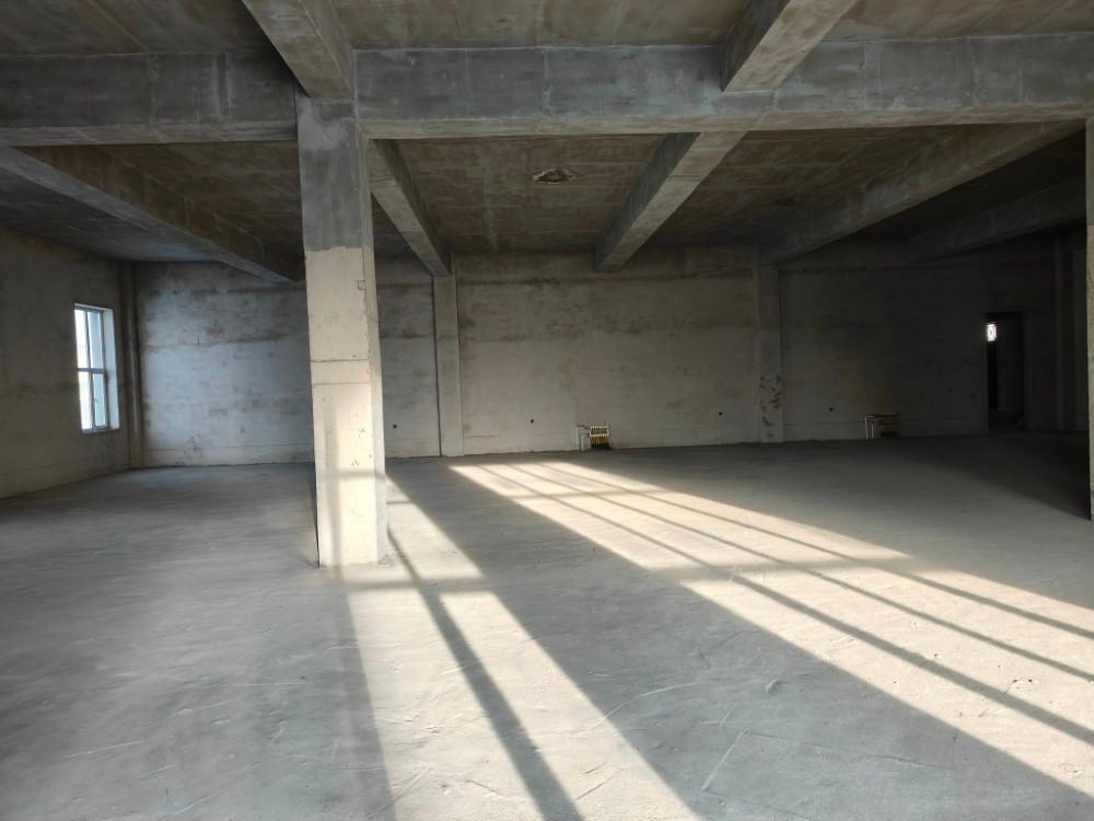 莫旗甘河农场场部文化街北侧红润宾馆综合楼北至南第一门市及第二门市转让项目