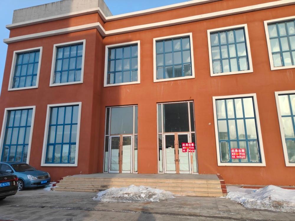 莫旗甘河农场场部文化街北侧红润宾馆综合楼北至南第一门市及第二门市转让项目
