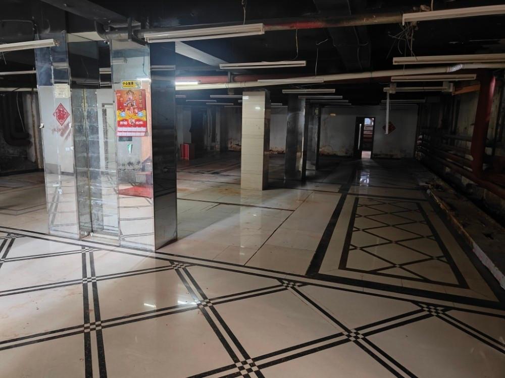 呼伦贝尔市海拉尔区向华办越桔东路畅通6号楼半地下6号房产转让项目