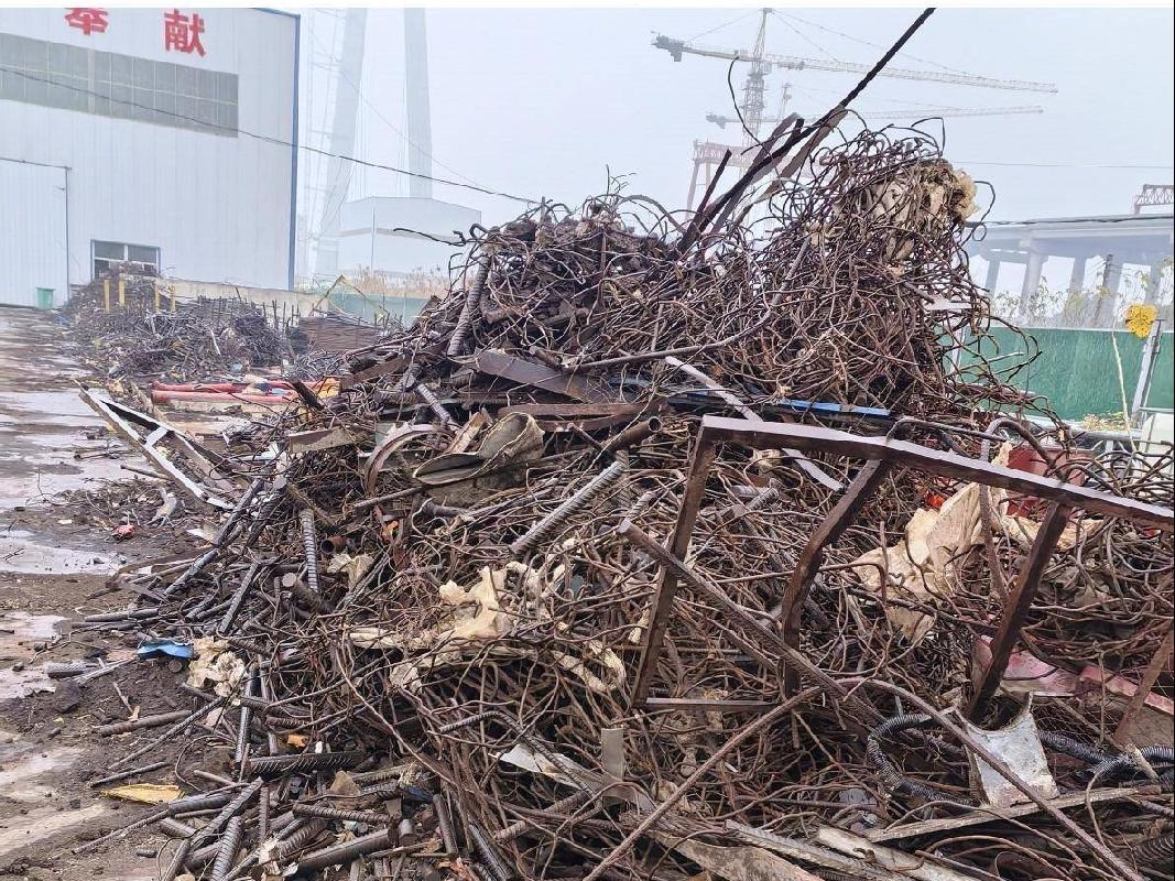 废旧钢筋加工边角余料、工字钢、槽钢、波纹管、钢绞线、临边护栏、螺旋管等边角料一批（预估总重量约150吨）(国资监测编号GR2026HN1000161)