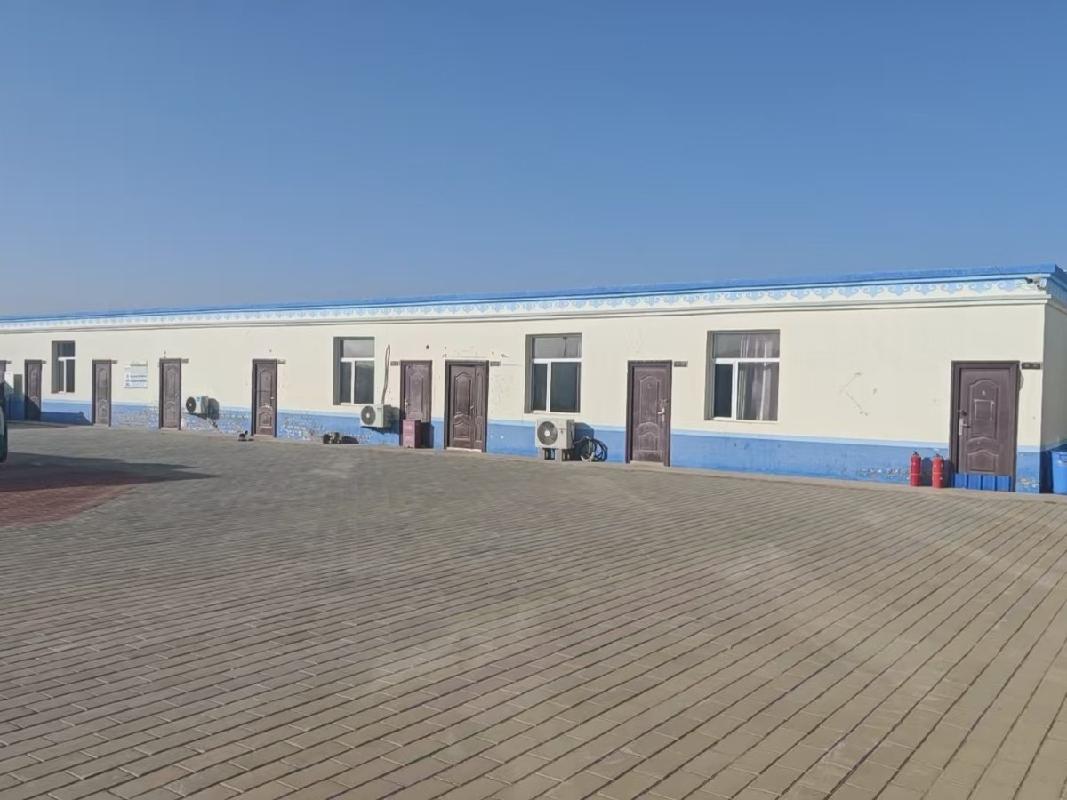 内蒙古广拓农牧业股份有限公司土地、地上建筑物、机器设备整体出租（年租金底价500000元/年，租期2年6个月）(国资监测编号GR2026NM1000512)