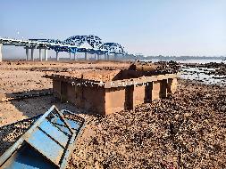 废旧渣浆箱、非标钢结构临时设施加工件、主桥钢结构安装附件切割件等材料一批（预估总重量约40吨）(国资监测编号GR2026HN1000244)