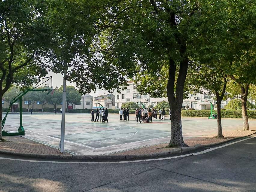 夏凉路101号招租公告