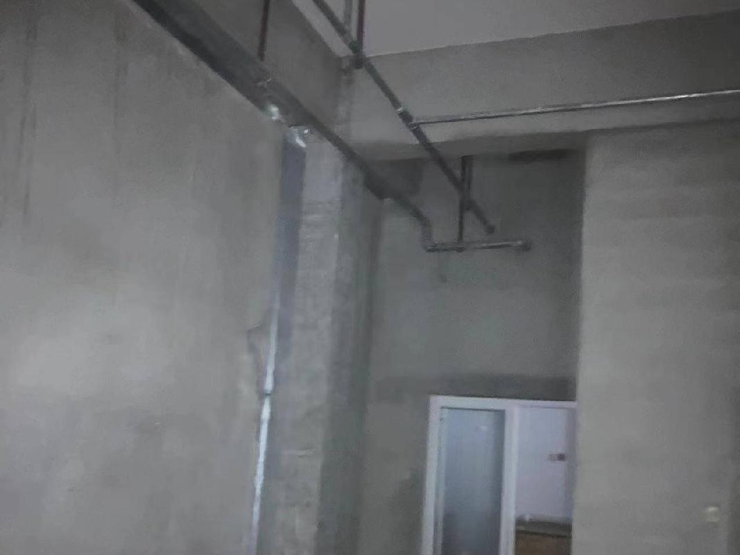 芜湖市荻港镇华亿商业中心S-01号楼1-21号网点商业房产转让公告(国资监测编号GR2026AH2000238)