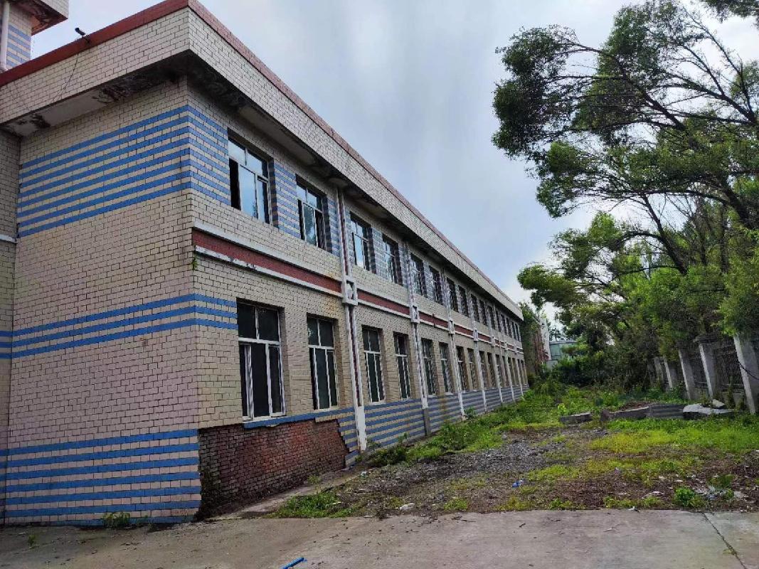 哈尔滨开发区迎宾路集中区东湖街26号房屋建筑物、土地及其他附属设施、机器设备捆绑转让交易公告(国资监测编号GR2026HL2004851)