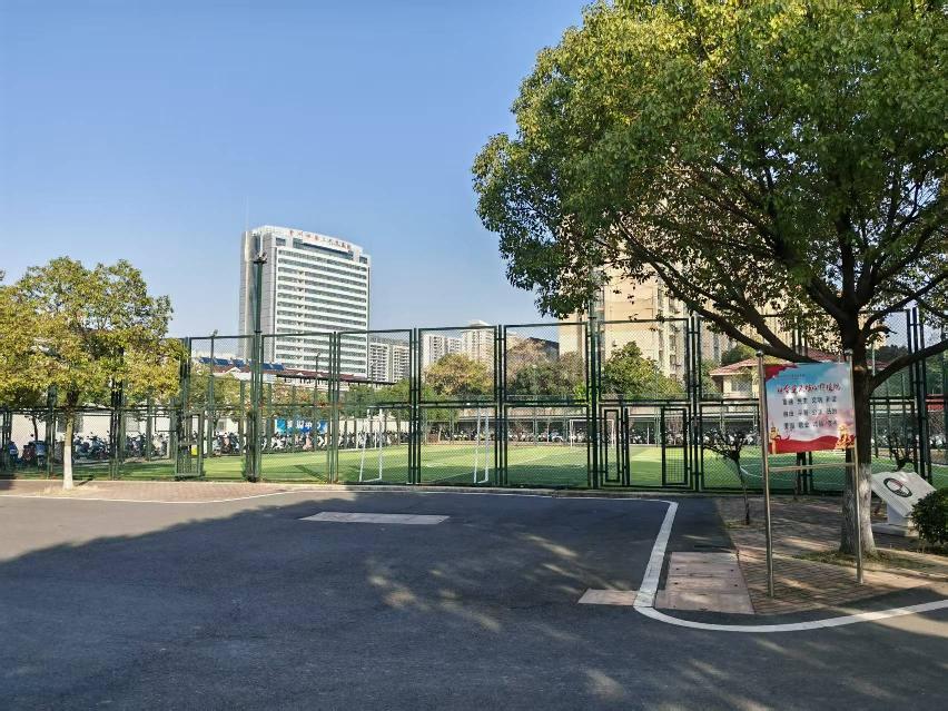 夏凉路101号招租公告