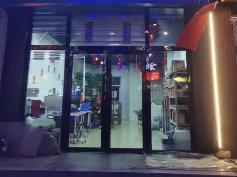 内蒙古自治区通辽市科尔沁区东郊办事处世纪明珠小区1#楼1-2层105室整体出租（年租金49426元，租期3年）(国资监测编号GR2026NM1000638)