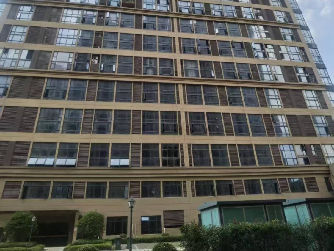 九江市渔苗塘路99号滨江凯旋城18栋不分单元402商业房产转让公告(国资监测编号GR2026AH2000240)