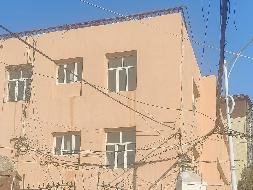 伊宁市都来提巴格街道办位于伊宁市红星街14号原维吾尔医院两幢楼800㎡对外招租，租期五年