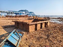 废旧渣浆箱、非标钢结构临时设施加工件、主桥钢结构安装附件切割件等材料一批（预估总重量约40吨）(国资监测编号GR2026HN1000348)