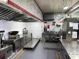 包头市昆都仑区钢铁大街83号包钢大学生公寓3号店房产招租（年租金底价：65220元，租期：1年）（包钢集团万开实业有限公司）(国资监测编号GR2026NM1000755)